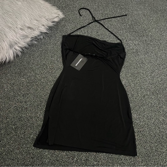 PRETTYLITTLETHING Black Slinky Halter-neck Cowl Neck Bodycon Mini Dress size 8 - Picture 9 of 16
